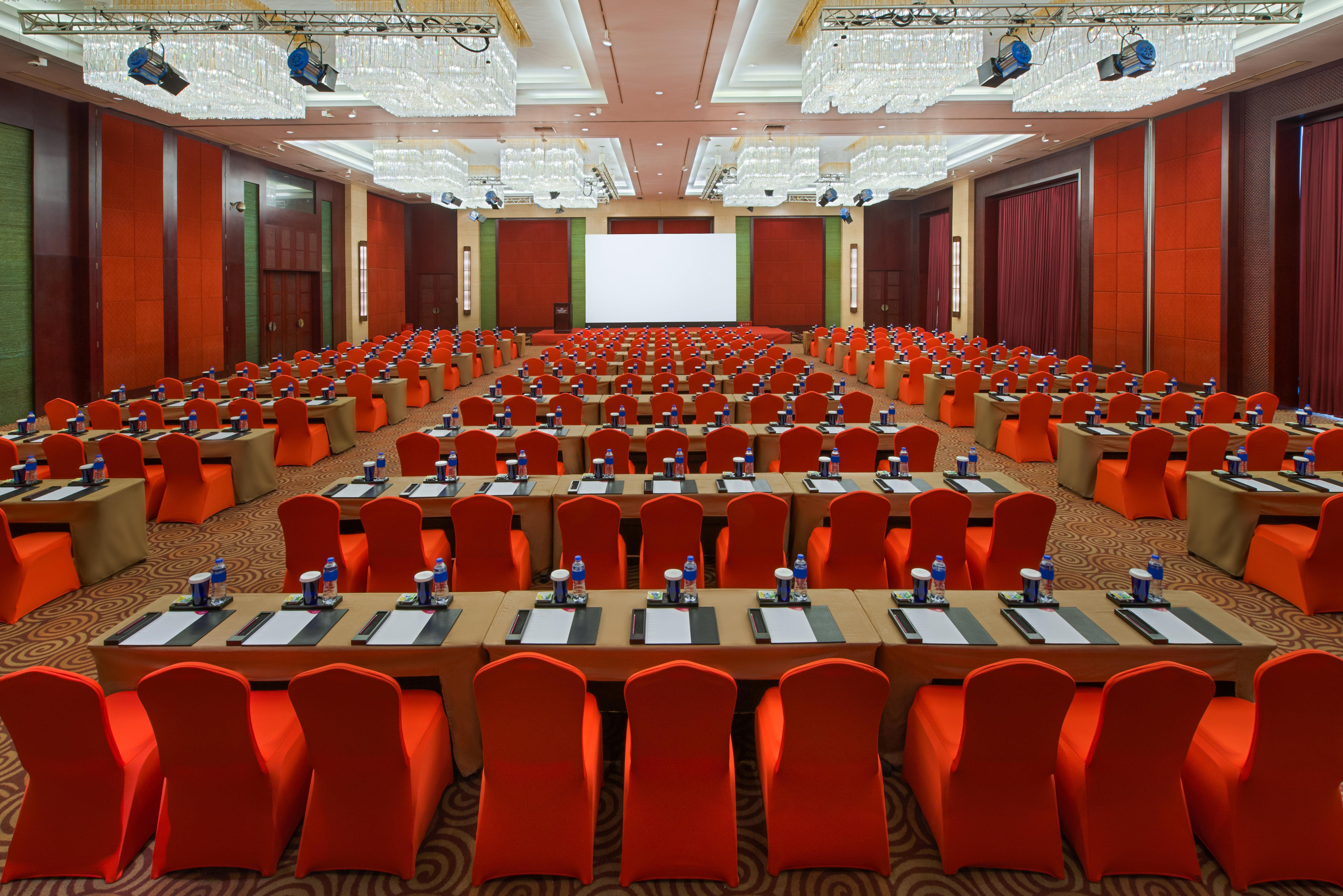 Crowne Plaza Shanghai Pudong By Ihg Exterior photo