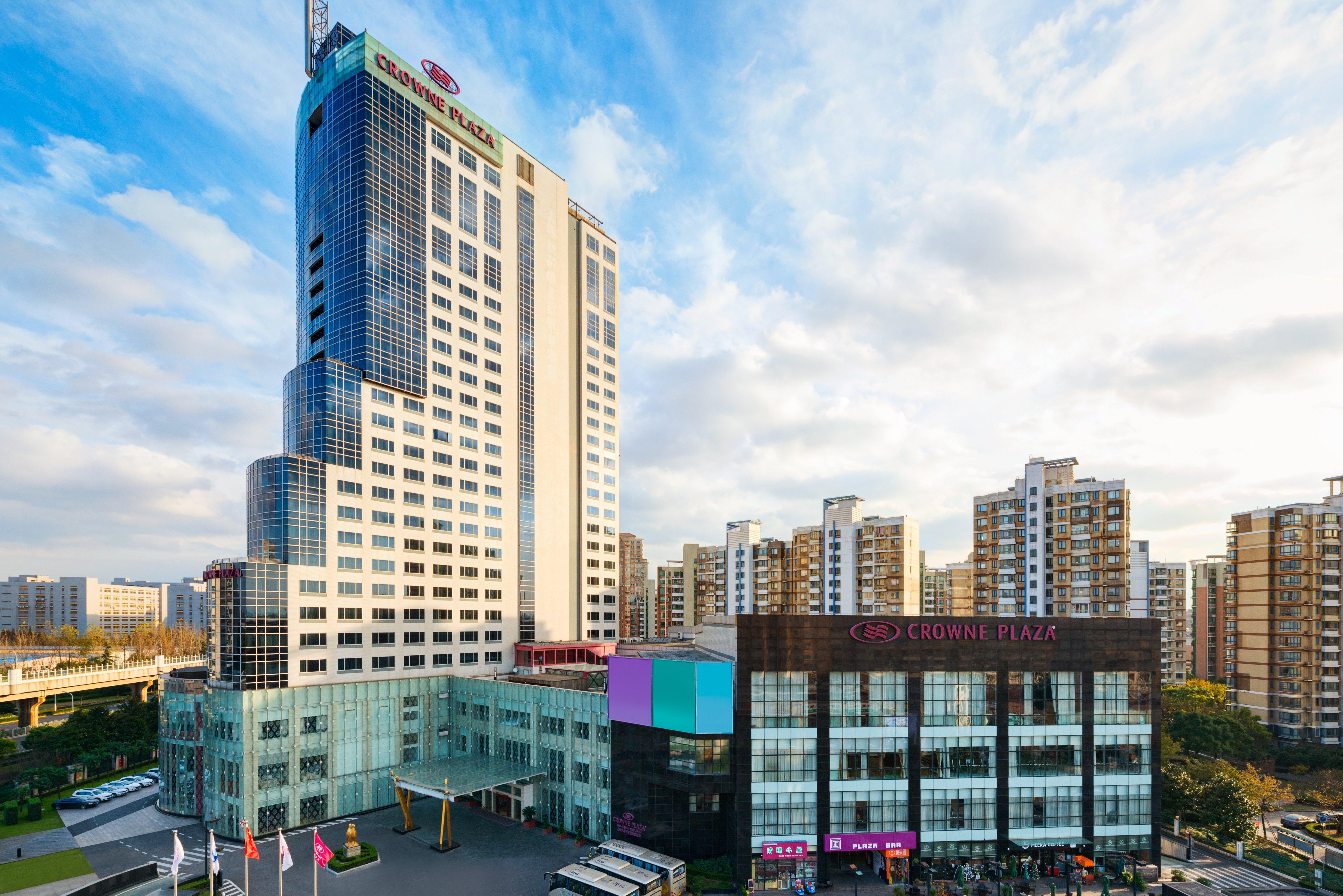 Crowne Plaza Shanghai Pudong By Ihg Exterior photo