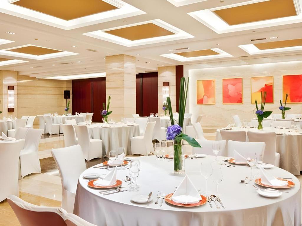Crowne Plaza Shanghai Pudong By Ihg Exterior photo